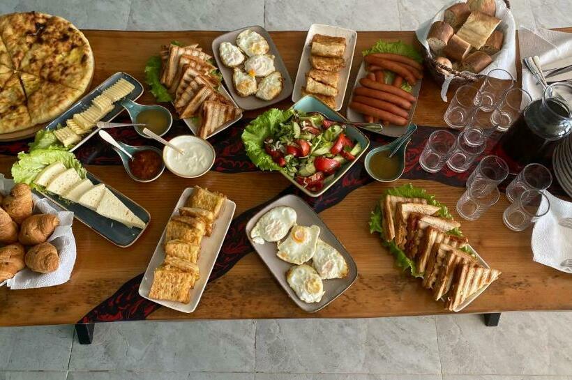 호텔 Villaggio Mirzaani Resort