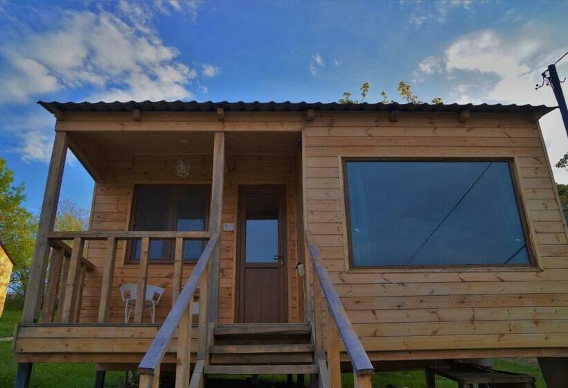 호텔 Villaggio Mirzaani Resort