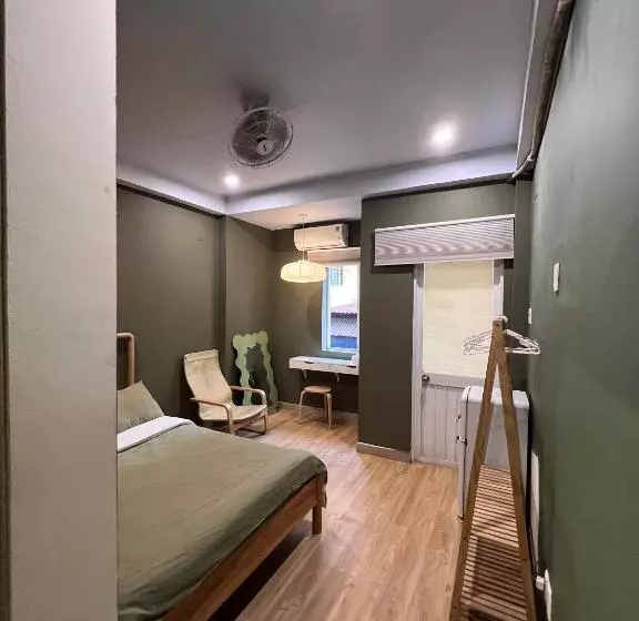 Meow Hotel & Cafe 2