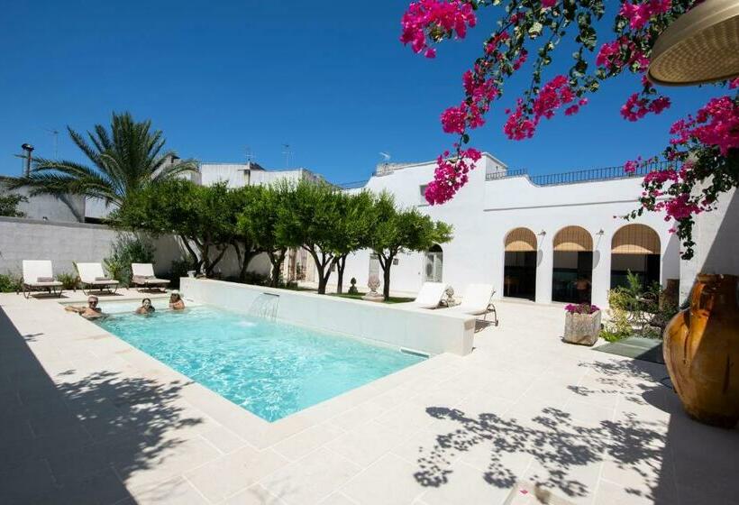 צימר Palazzo Angelica Luxury Retreat Otranto