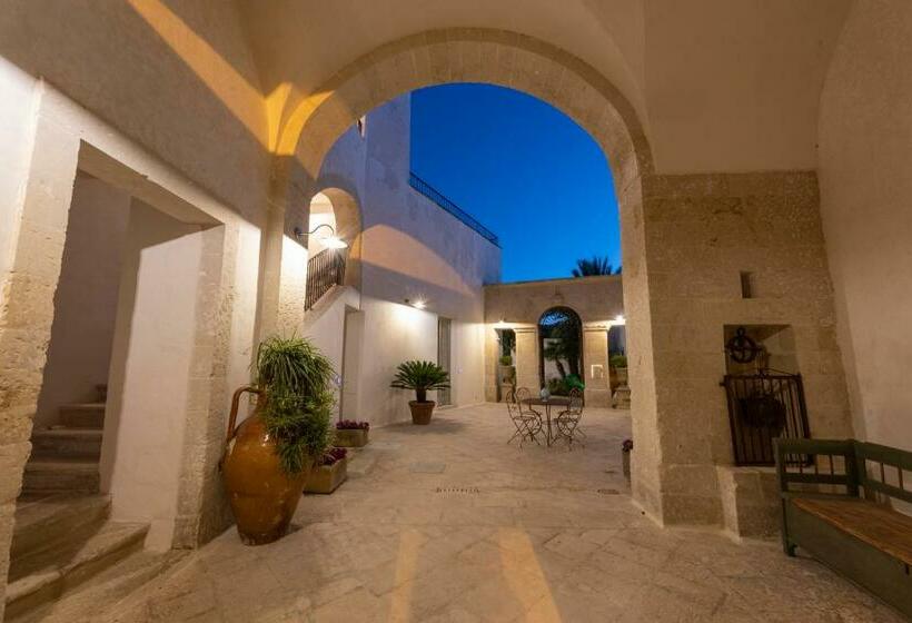 צימר Palazzo Angelica Luxury Retreat Otranto