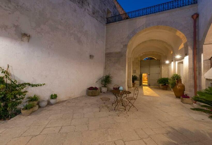 צימר Palazzo Angelica Luxury Retreat Otranto