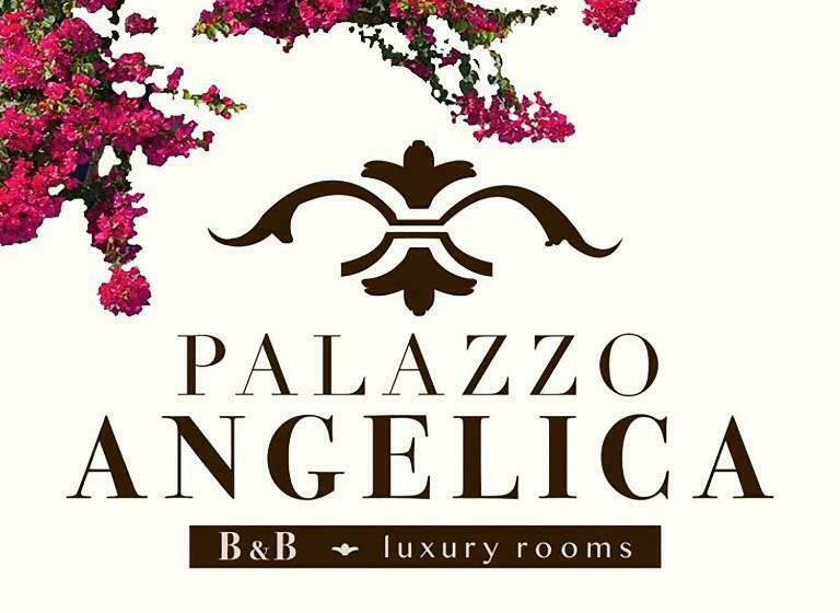 צימר Palazzo Angelica Luxury Retreat Otranto
