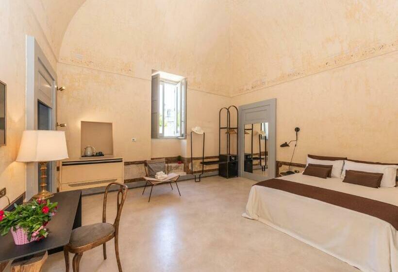 צימר Palazzo Angelica Luxury Retreat Otranto