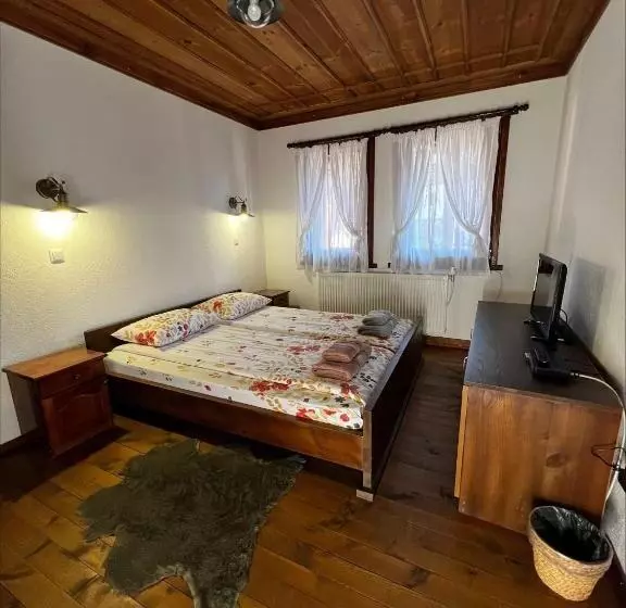 ペンション кондеви къщи