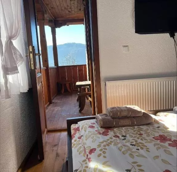 ペンション кондеви къщи