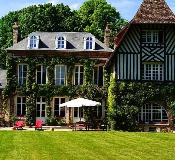 Aamiaismajoitus (B&B) Villa La Pas Parisienne