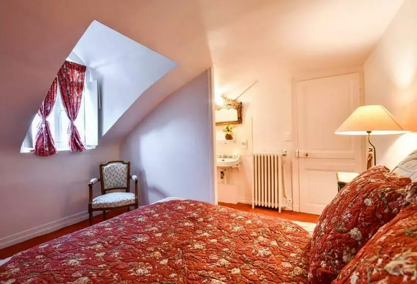 Aamiaismajoitus (B&B) Villa La Pas Parisienne