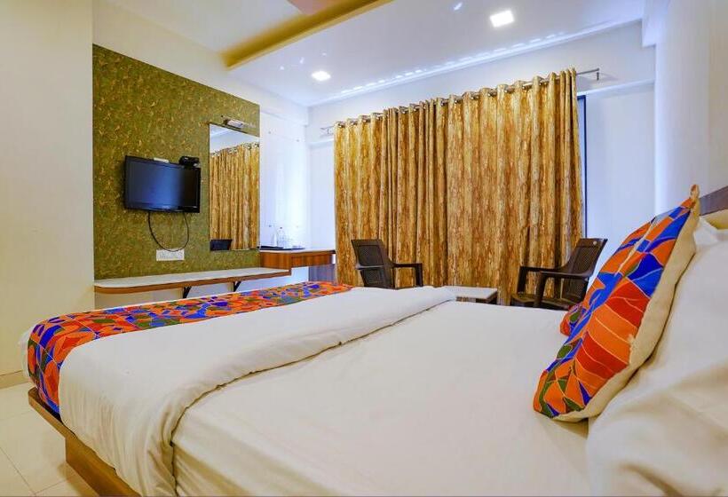 Fabhotel Ramjis Residency