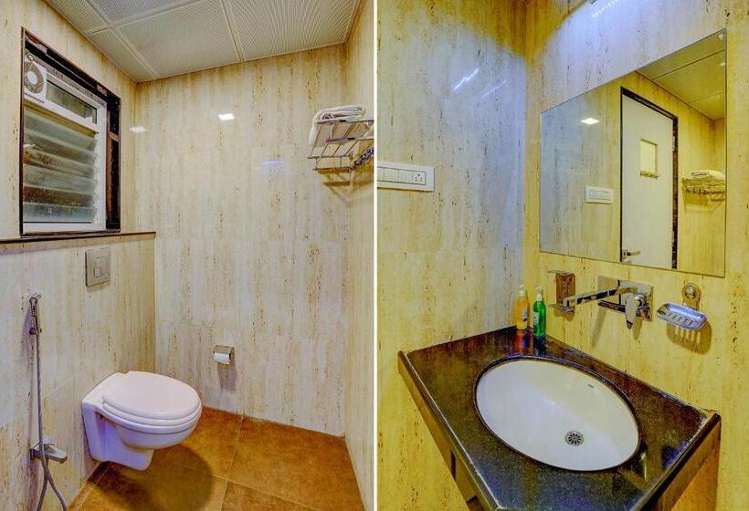 Fabhotel Ramjis Residency