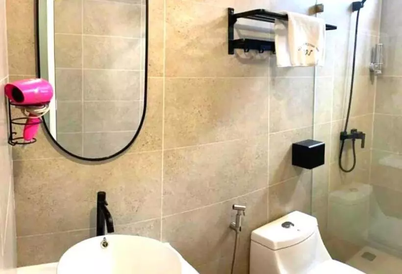 Hotelli All Are Welcome Lawas Boutique