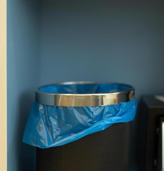 בית מלון כפרי All Are Welcome Lawas Boutique