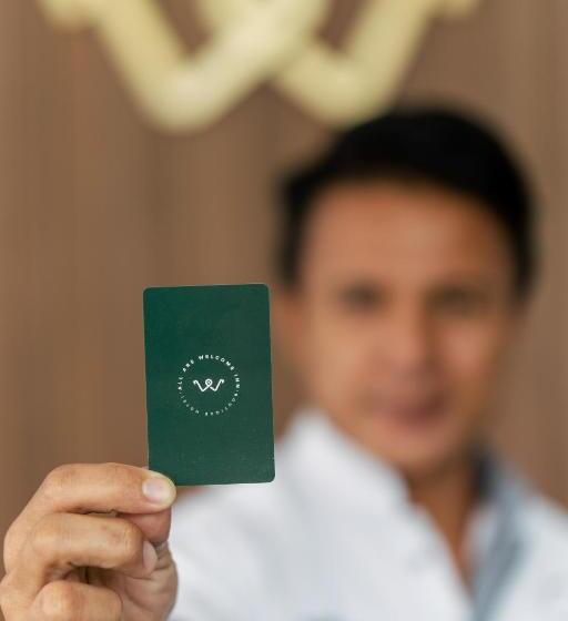 בית מלון כפרי All Are Welcome Lawas Boutique