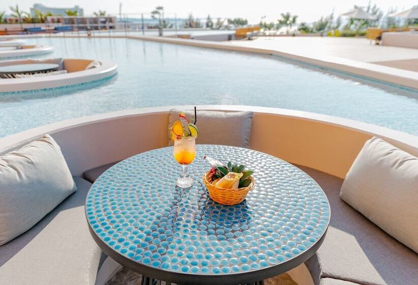 Aquasense Hotel & Resort