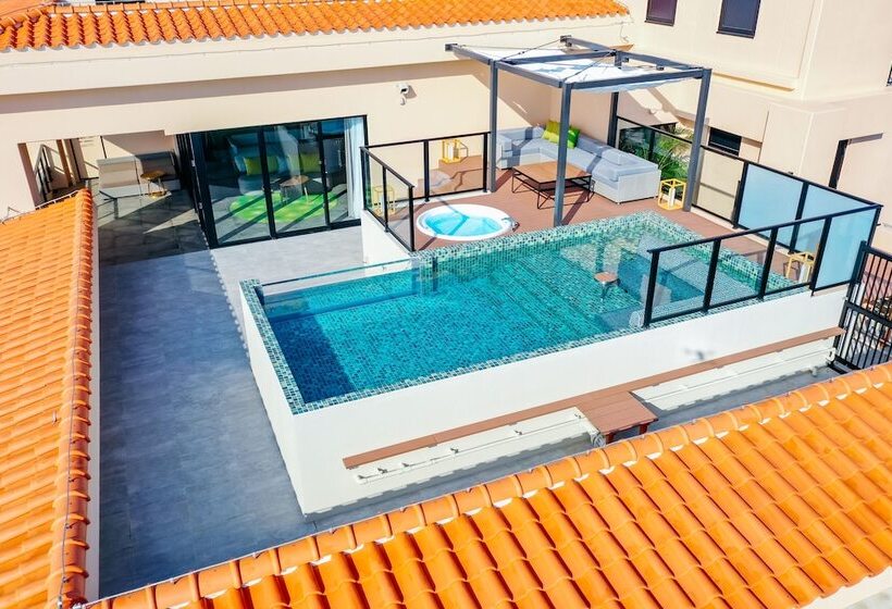 Aquasense Hotel & Resort