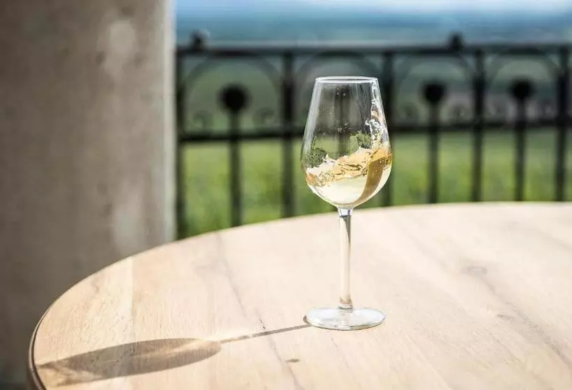 Hotelli Kincsem Kastély