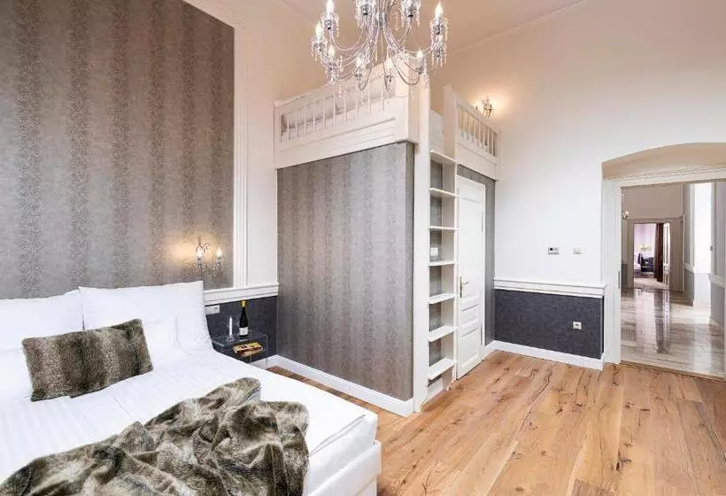 Hotelli Kincsem Kastély