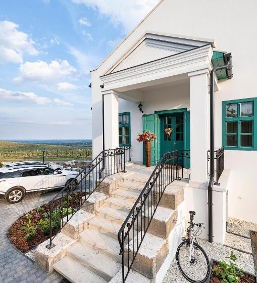 호텔 Kincsem Kastély