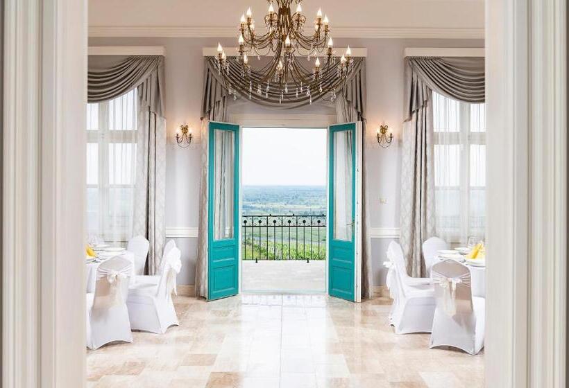 호텔 Kincsem Kastély