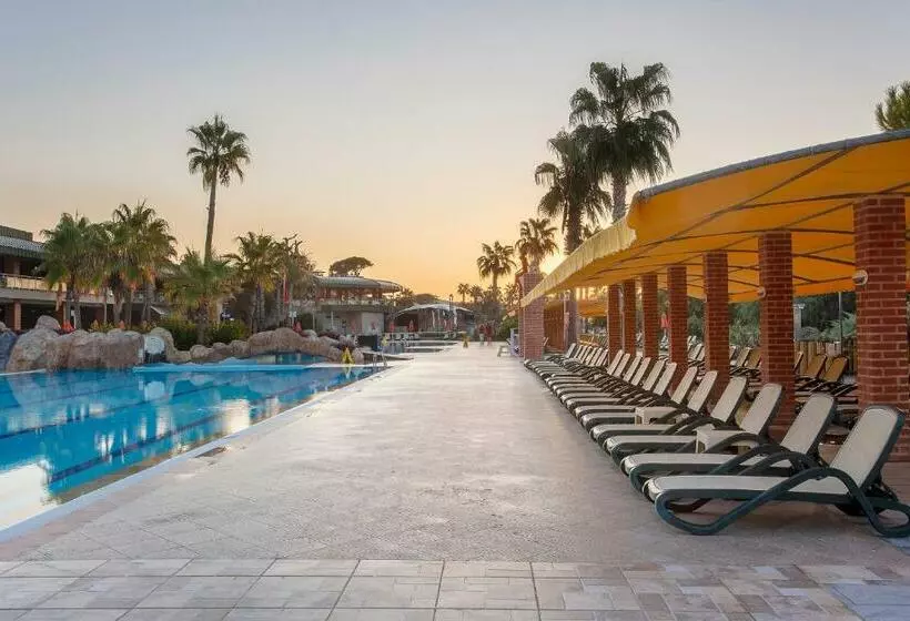 ホテル Medworld Health & Rehabilitation Center Pine Beach Belek
