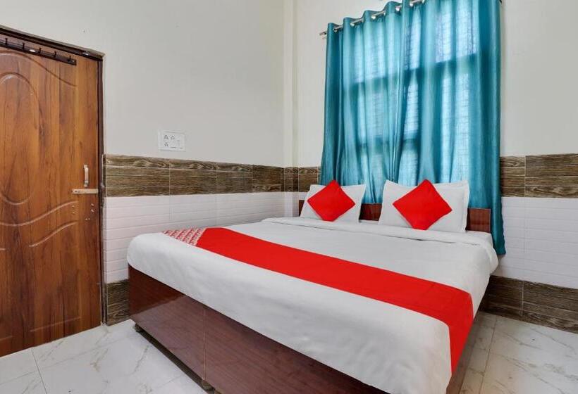 Hotel Oyo 85652  Tejas