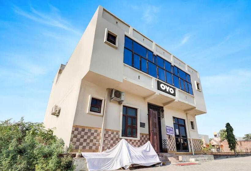 Hotel Oyo 85652  Tejas