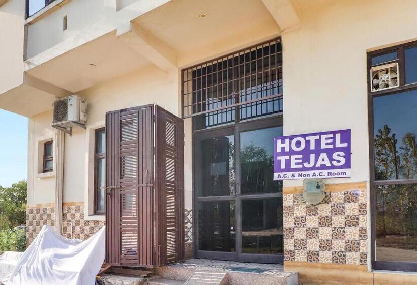 Hotel Oyo 85652  Tejas