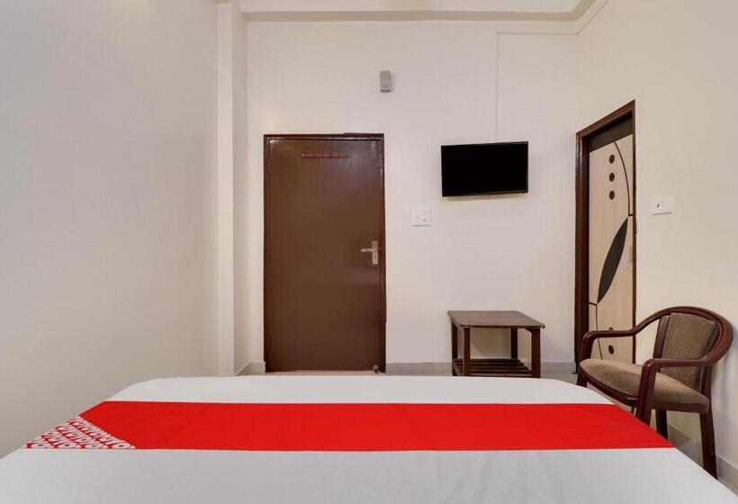 Hotel Oyo 85652  Tejas
