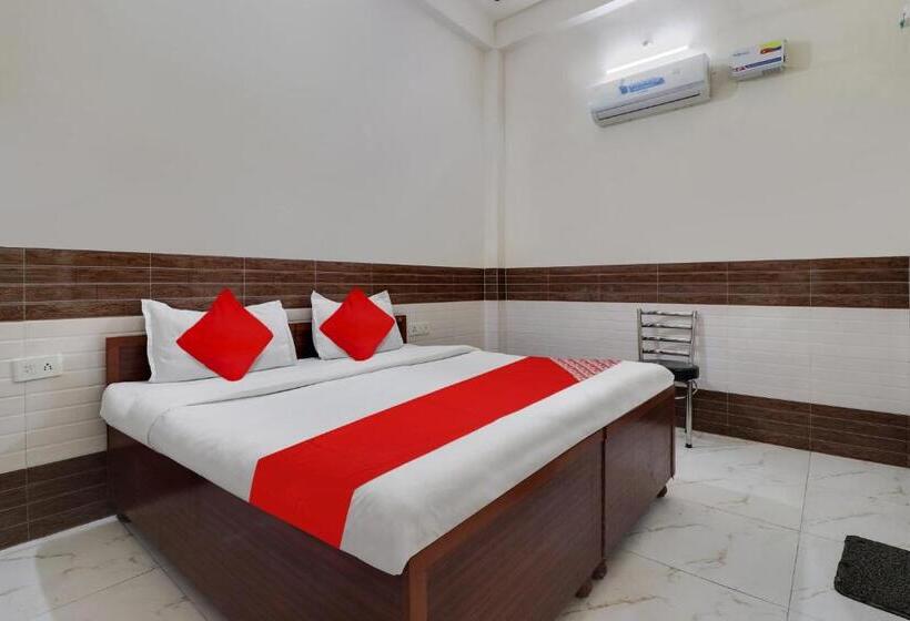 Hotel Oyo 85652  Tejas