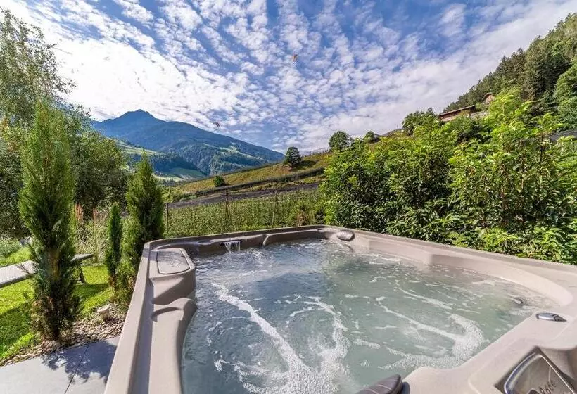 Hotelli Pension Sonnegg