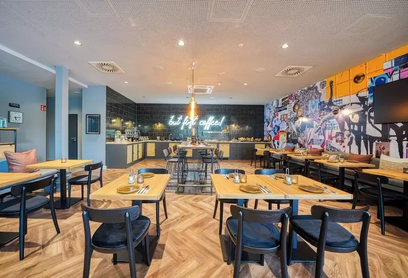 Hotelli Vienna House Easy by Wyndham Hannover City