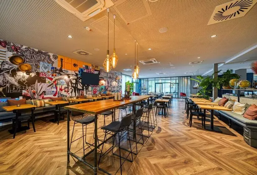 Hotelli Vienna House Easy by Wyndham Hannover City