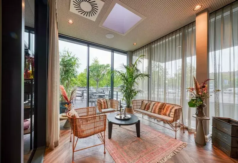 Hotelli Vienna House Easy by Wyndham Hannover City