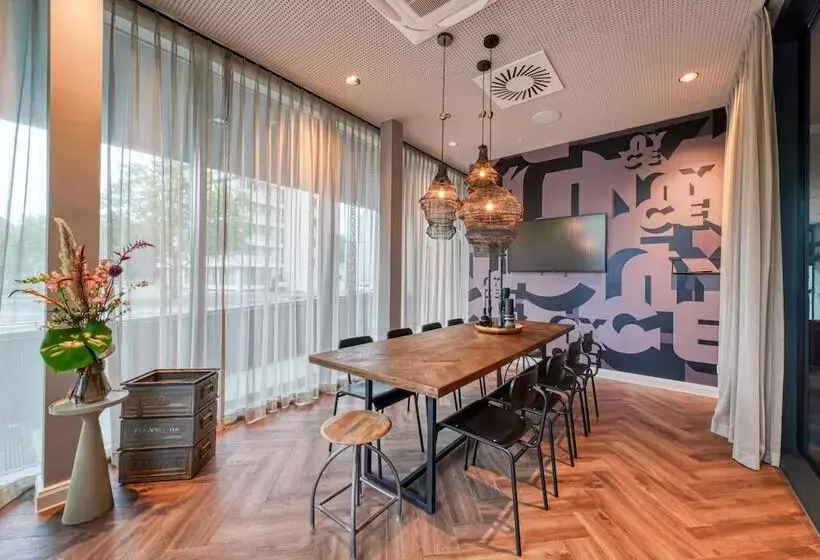 Hotelli Vienna House Easy by Wyndham Hannover City