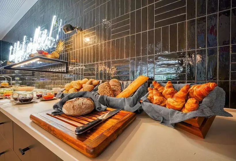 Hotelli Vienna House Easy by Wyndham Hannover City