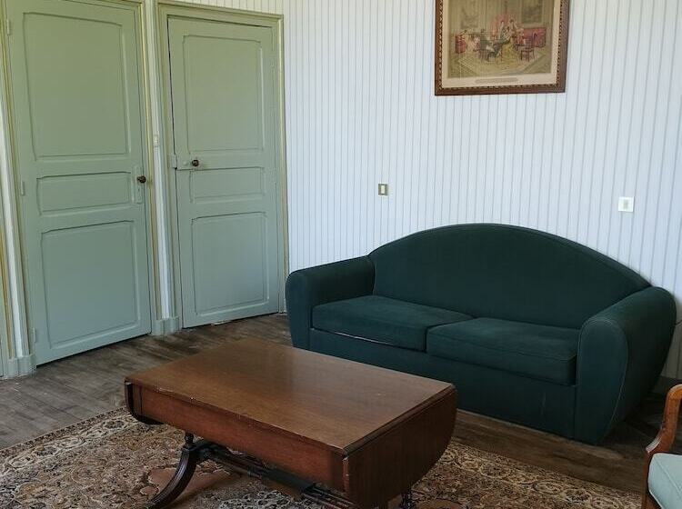 Пансион Le Domaine Du Château De Launay Guen