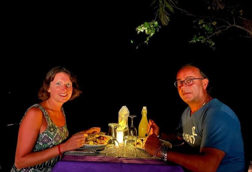 پانسیون Viva Beach Maldives