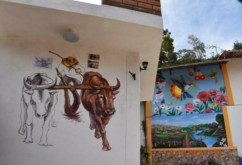 هاستل La Finca Tarma