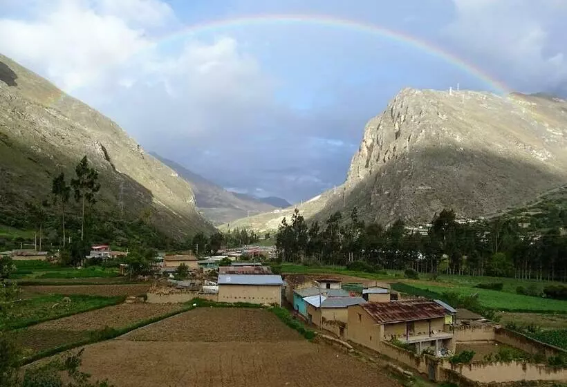 Retkeilymaja La Finca Tarma