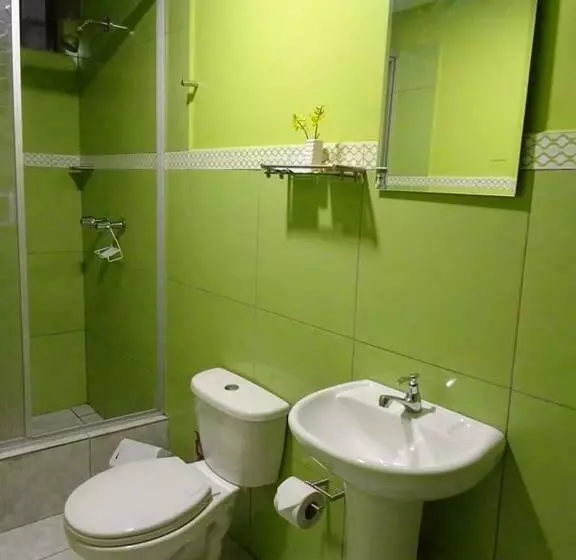 Retkeilymaja La Finca Tarma