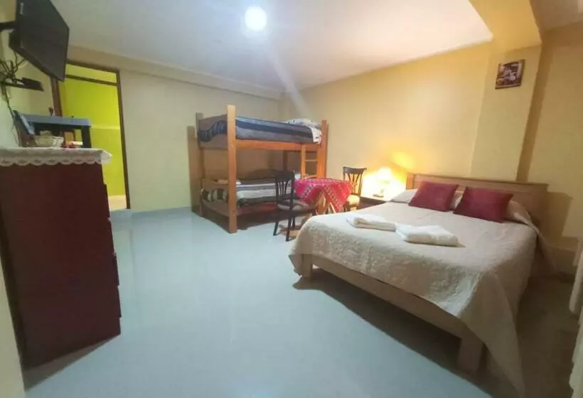 Retkeilymaja La Finca Tarma