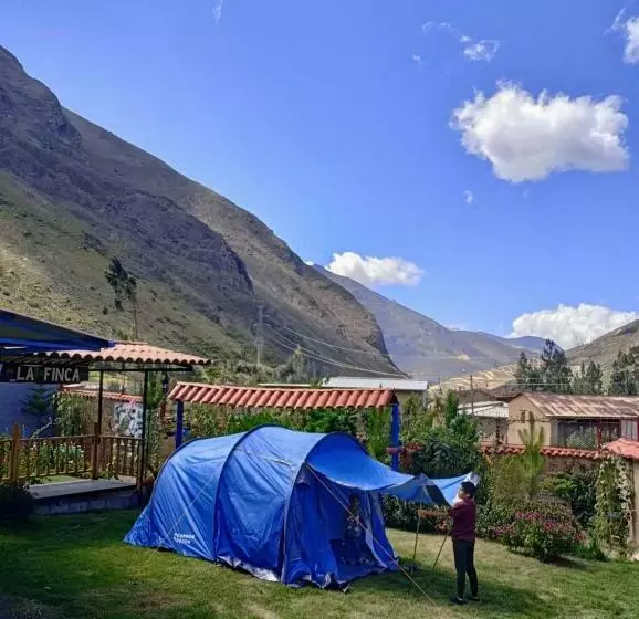 Retkeilymaja La Finca Tarma
