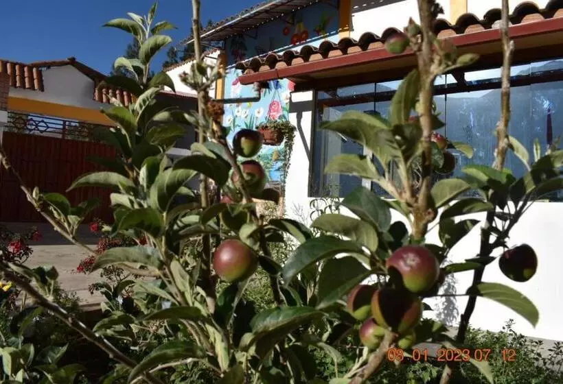 Retkeilymaja La Finca Tarma