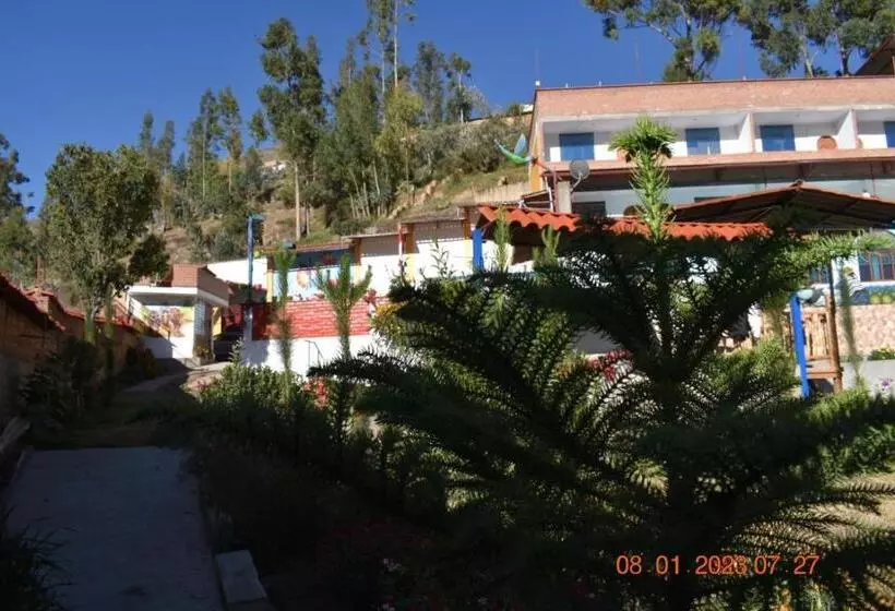 Retkeilymaja La Finca Tarma