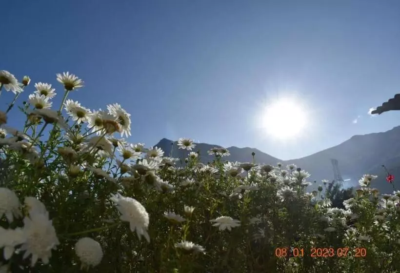 Retkeilymaja La Finca Tarma