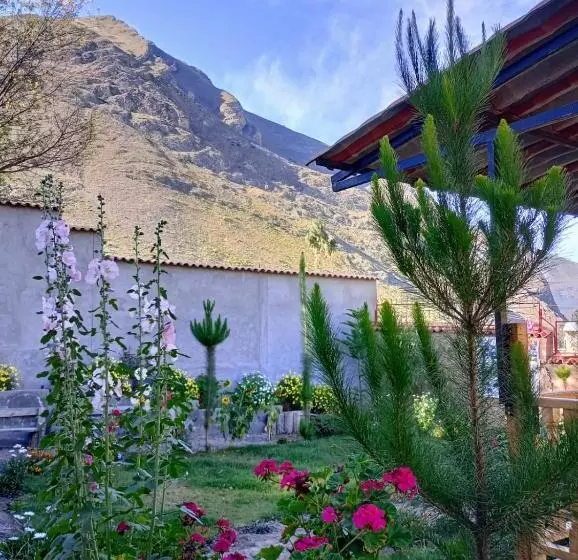 Retkeilymaja La Finca Tarma