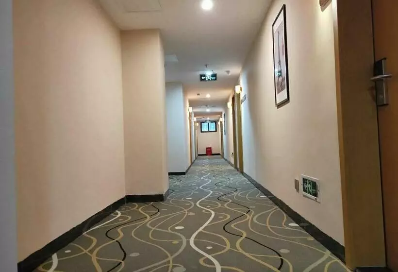 Hotelli 7days Premium Chenzhou Xinglong Pedestrian Street Branch