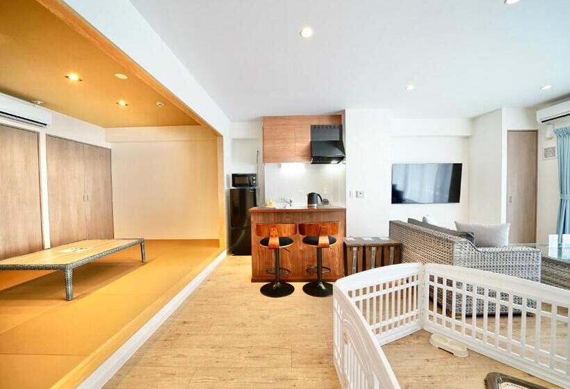 호텔 Coral Palace Onna By Sunset Avenue