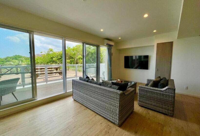 호텔 Coral Palace Onna By Sunset Avenue