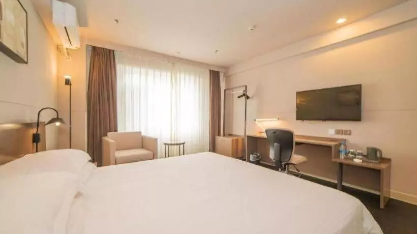 ホテル Jinjiang Inn Select Yangzhou Slender West Lake Dongguan Street